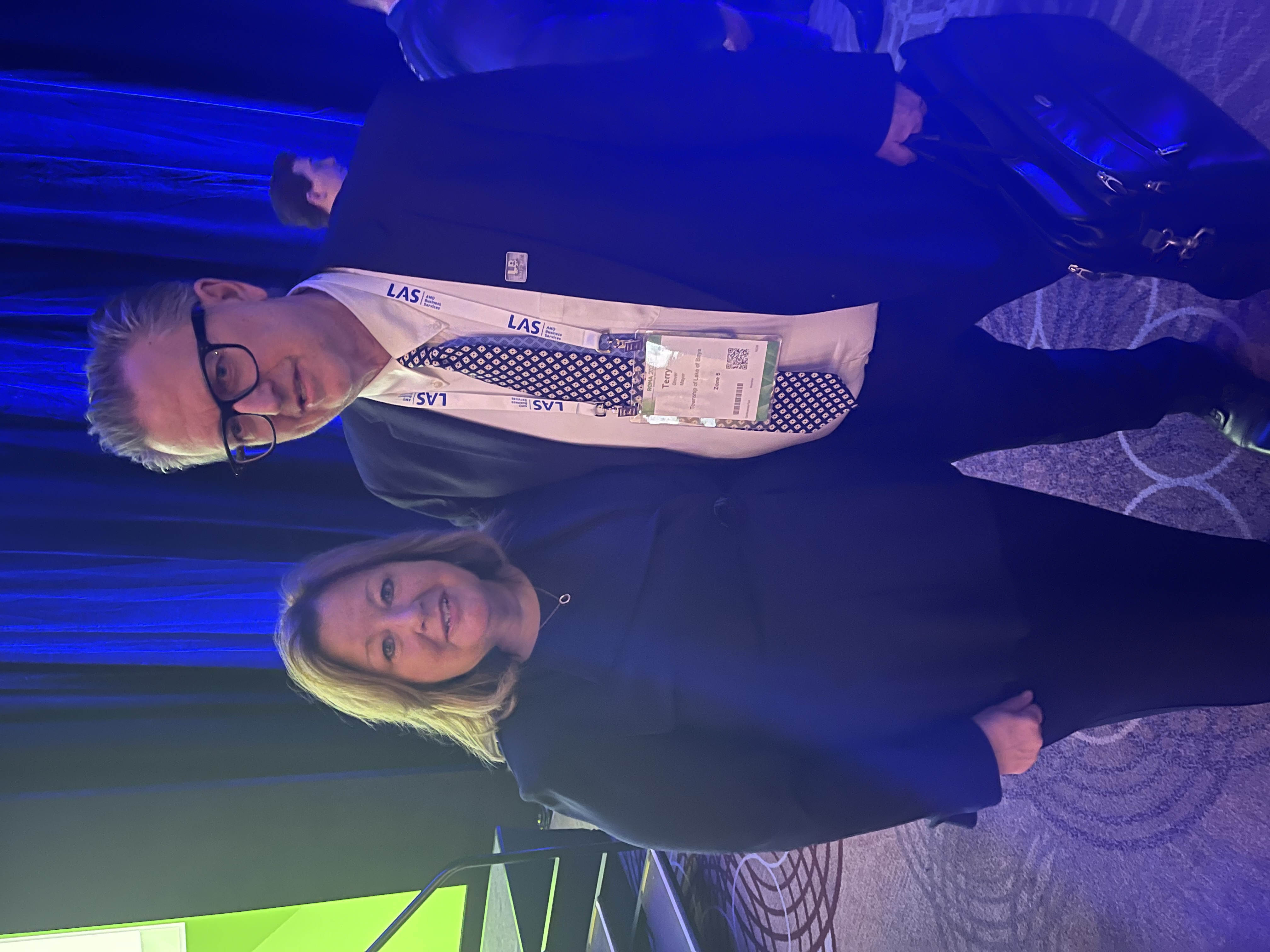 Hon. Lisa Thompson, Minister of Agriculture, Food and Rural Affairs, and Mayor Terry Glover
